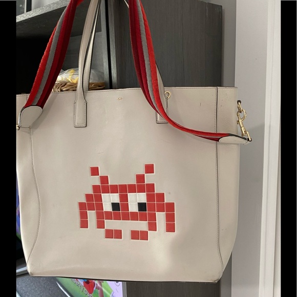 Incredible cool by Anya Hindmarch shoulder bag - Picture 1 of 11